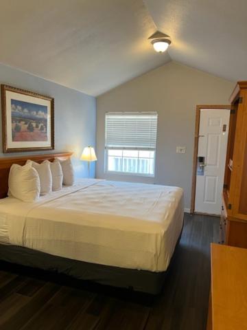 Hebbronville Garden Inn & Suites מראה חיצוני תמונה